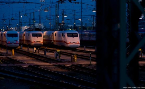 Berlin to Bonn, DB passengers