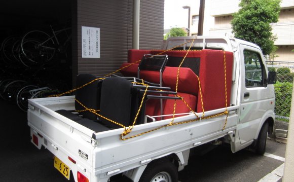 Moving japan rental car truck