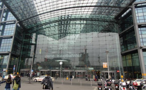 Trains from Dusseldorf to Berlin