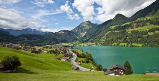 Scenic train Brunig Pass